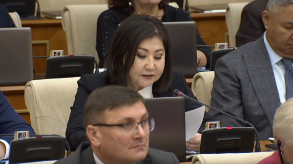 Медицина қызметкерлеріне жаңа әлеуметтік кепілдіктер енгізіледі