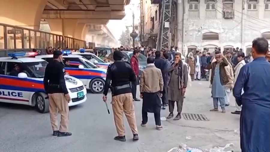 Пәкістанда жарылыстан үш полицей қаза болды