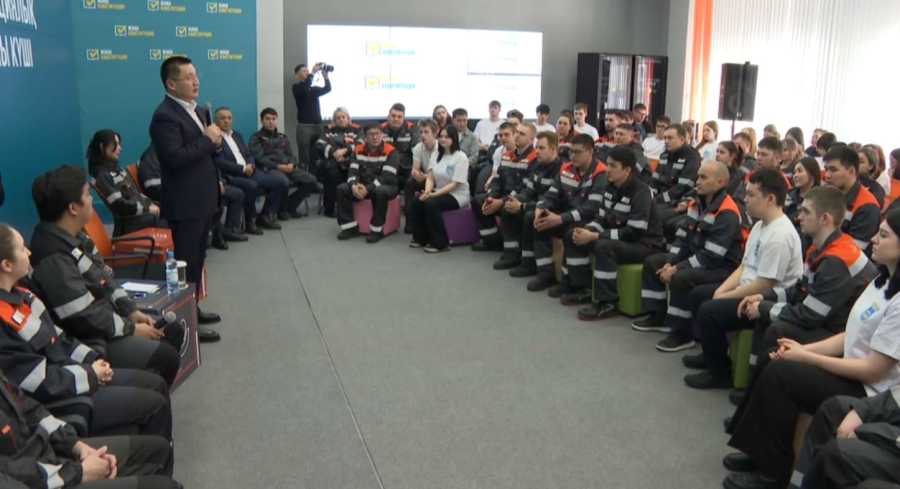 Павлодар облысында жұмысшы жастар референдумға қатысады
