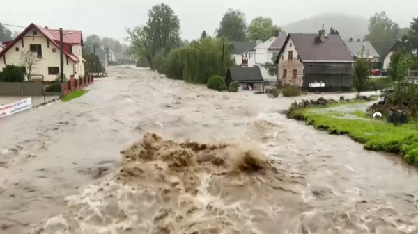 Еуропа елдерін су басты