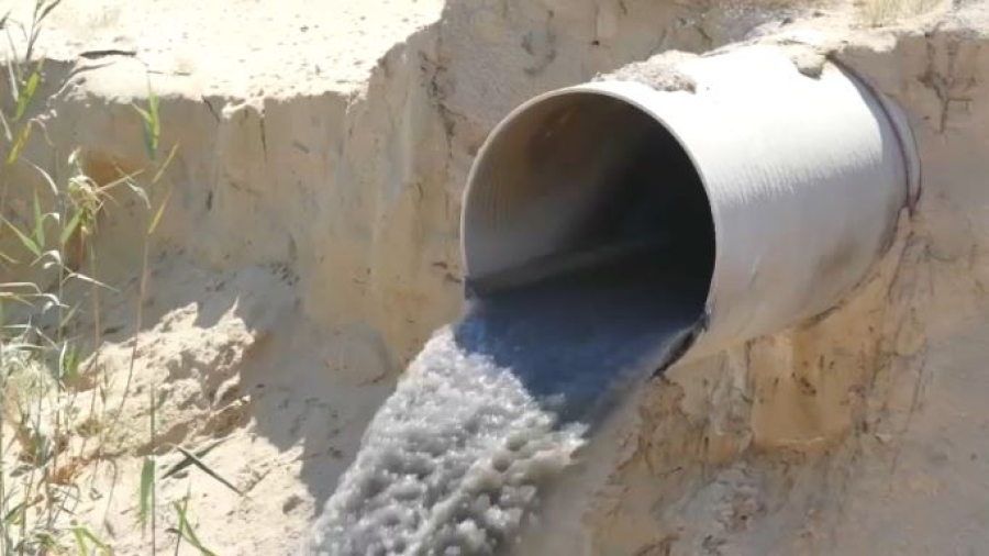 Сточные воды и жара: почему в Актау нечем дышать