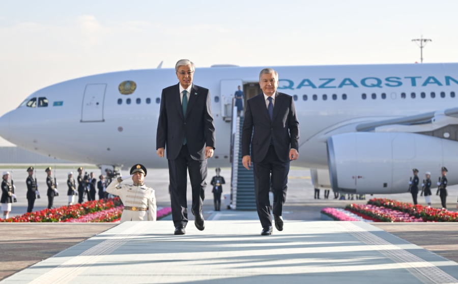 Президент Өзбекстанға мемлекеттік сапармен барды