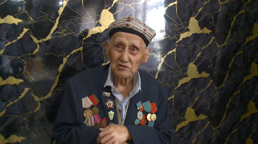 Ветерану войны Алиму Кебирову исполнилось 102 года