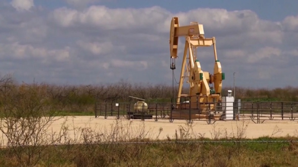 Цены на нефть продолжают умеренно снижаться