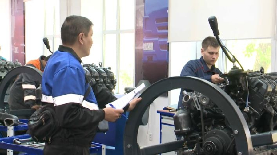 Конкурс будущих автомехаников проходит в Костанае
