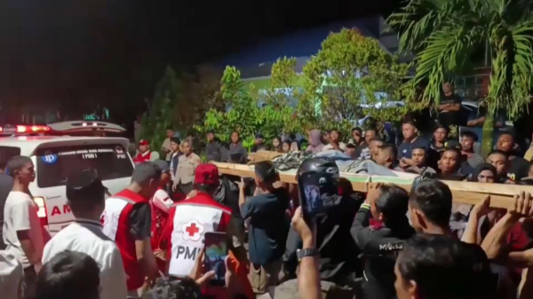 Сулавеси аралында лай көшкінінен 12 адам қаза тапты