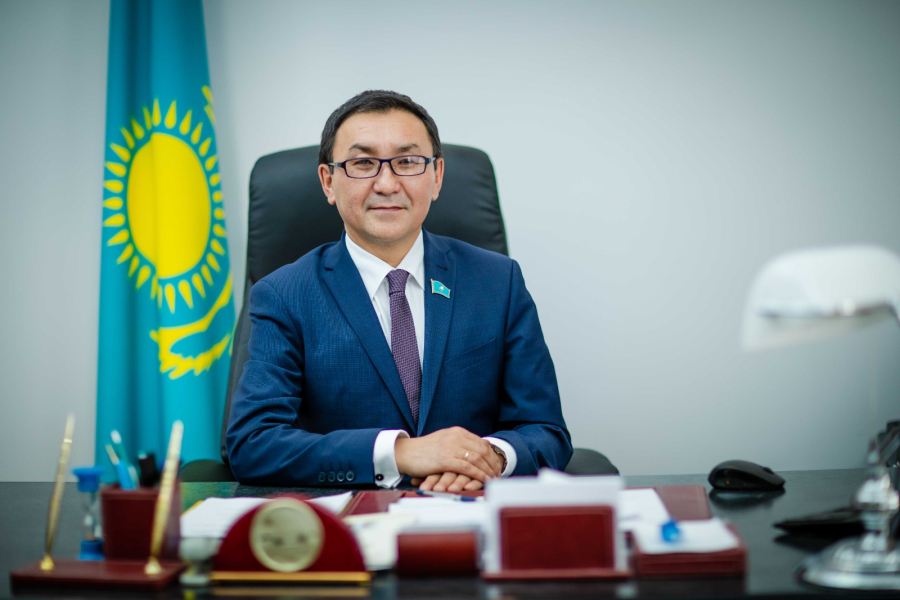 Батыс Қазақстан университетің ректоры Нұрлан Серғалиев ұсталды