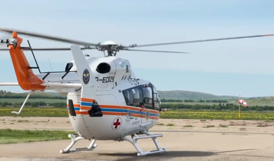 Пропавшую в горах женщину обнаружили благодаря вертолету