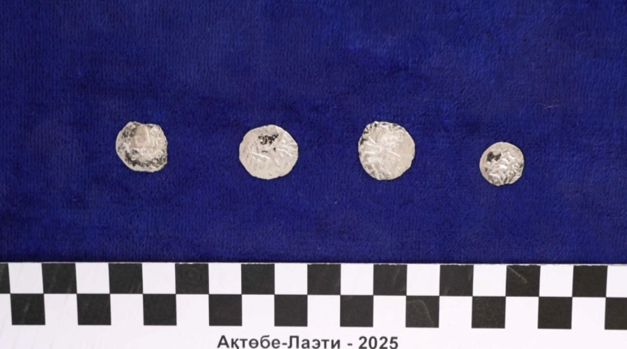 Монеты эпохи Золотой Орды нашли под Атырау