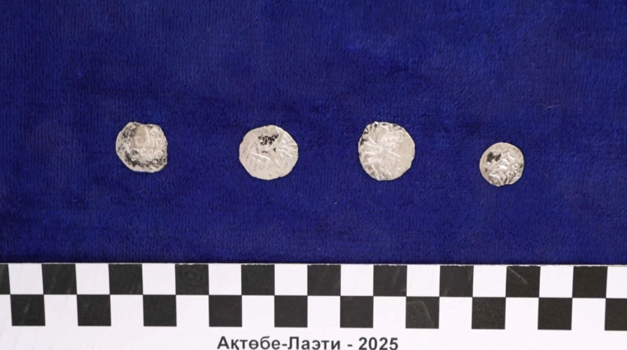 Монеты эпохи Золотой Орды нашли под Атырау