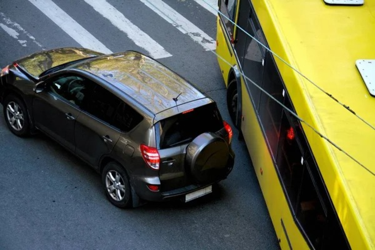 Алматыда автобус жүргізушісі жол үстінде қайтыс болды
