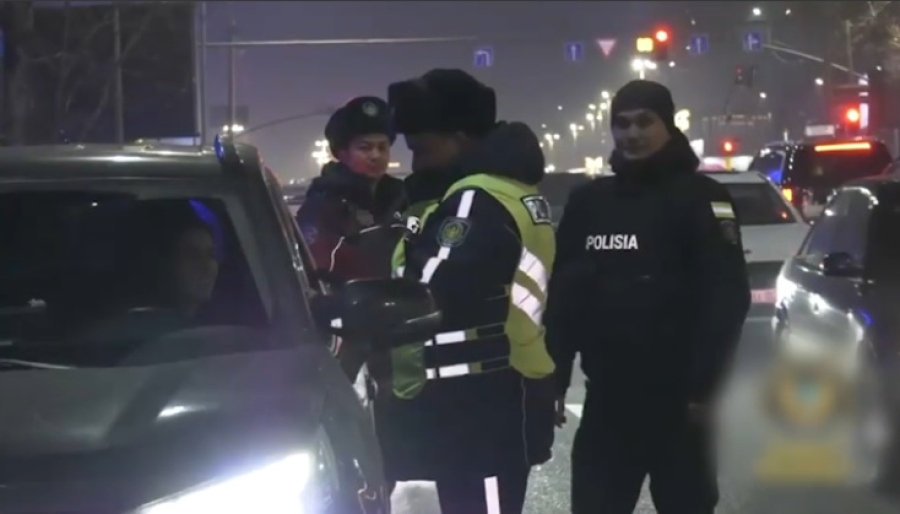 Полиция в Казахстане переведена на усиленный режим
