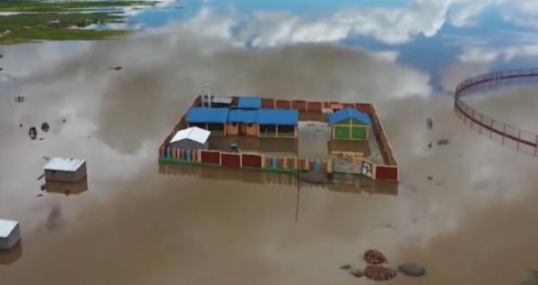 Сильные дожди вызвали наводнения на юге Перу