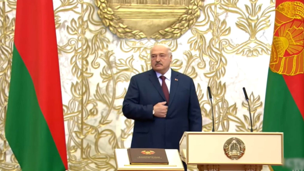 А. Лукашенко Беларусь президенті болып қайта сайланды