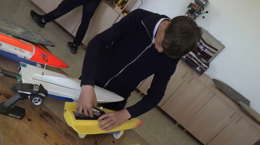 Модели кораблей создают школьники в ЗКО