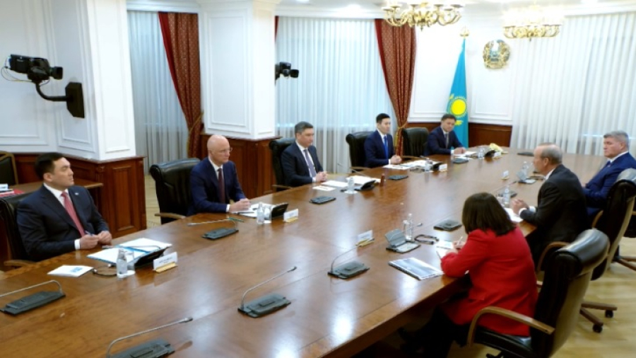 Бектенов обсудил с главой Chevron создание кластера вокруг Тенгиза