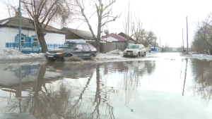 Талые воды затопили улицы Семея: проводятся противопаводковые мероприятия