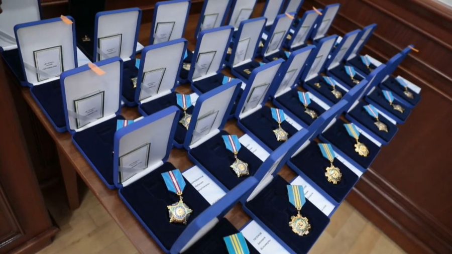 Мереке қарсаңында түрлі сала мамандары марапатқа бөленді