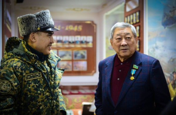 Депутат Парламента встретился с гвардейцами в ЗКО