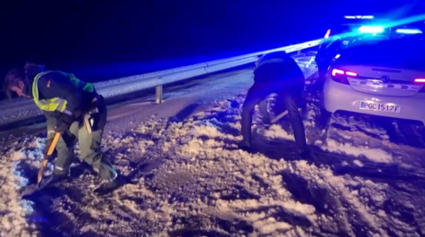  Сильный снегопад накрыл север Испании