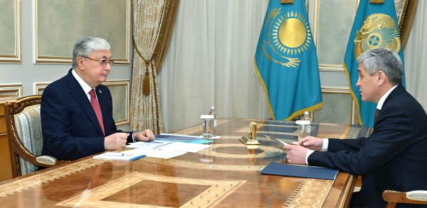 Президент Қарағанды облысының әкімін қабылдады