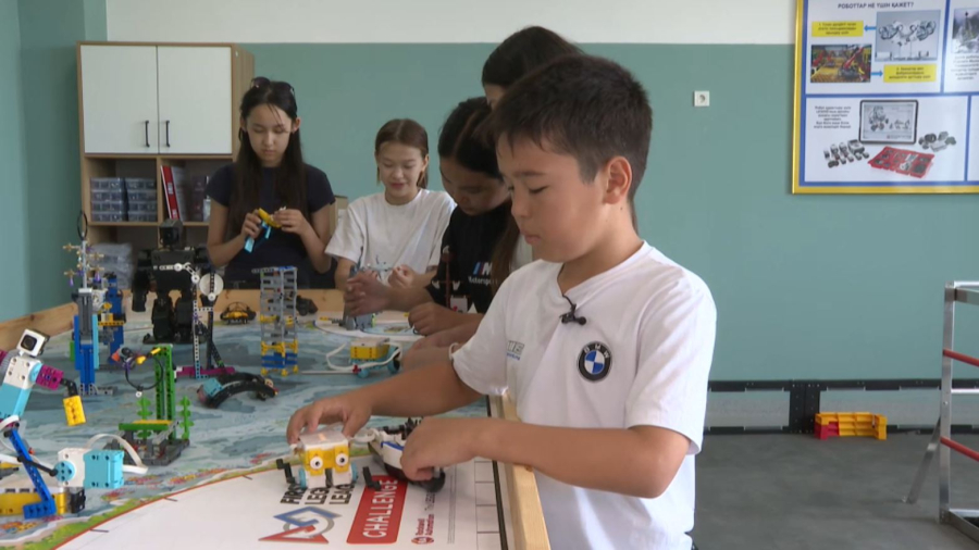 Астанадағы келешек мектепте IT лагері ашылды