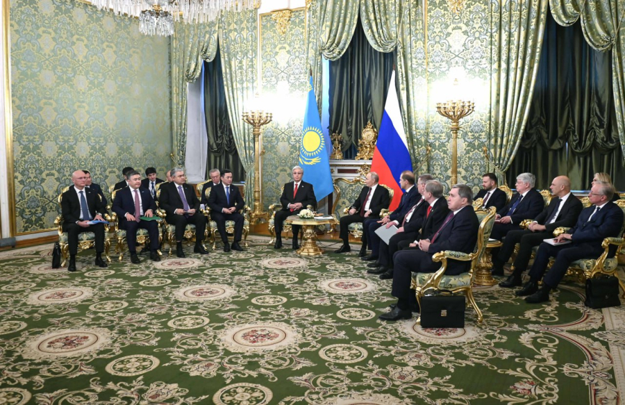 Президенты Казахстана и России провели переговоры