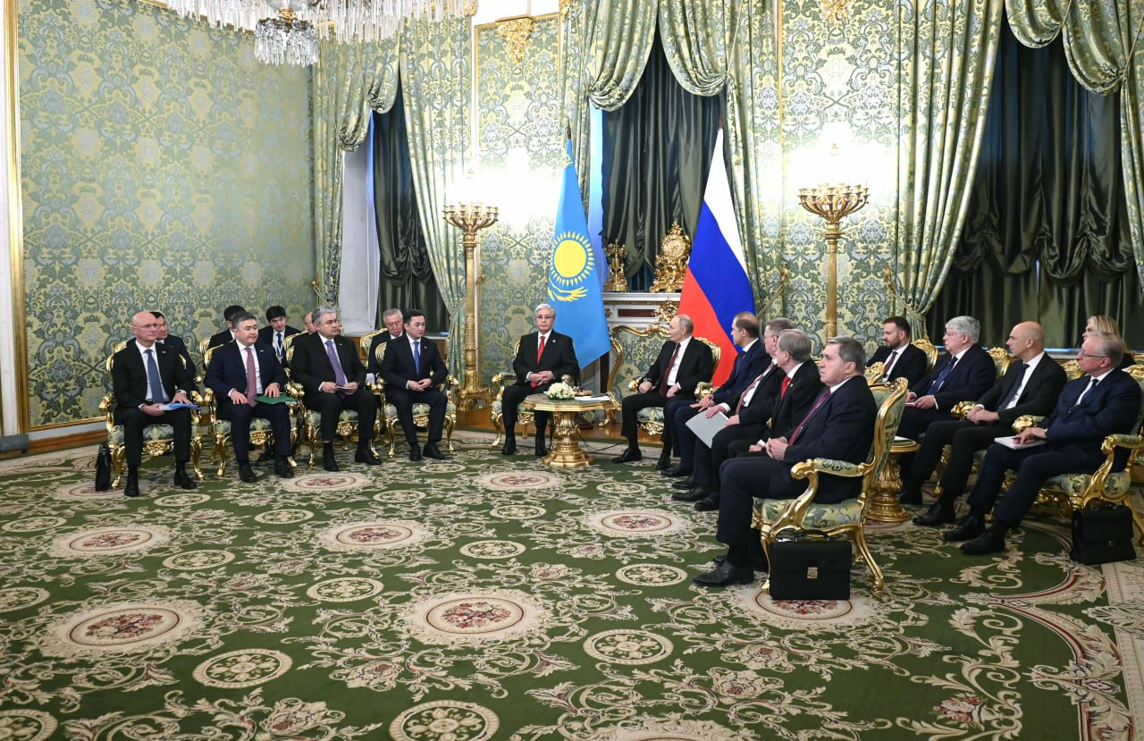 Президенты Казахстана и России провели переговоры