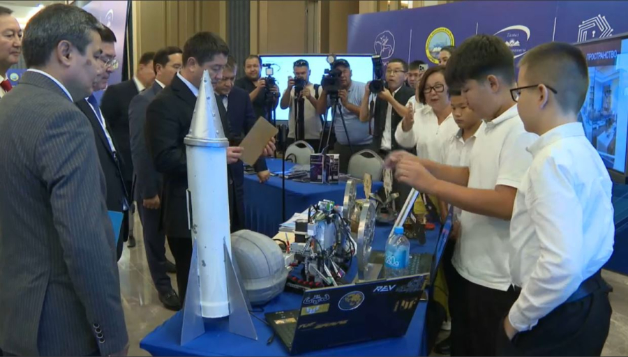 Маңғыстаулық ұстаздар Сингапур мен Қытайда тәжірибе алмасады