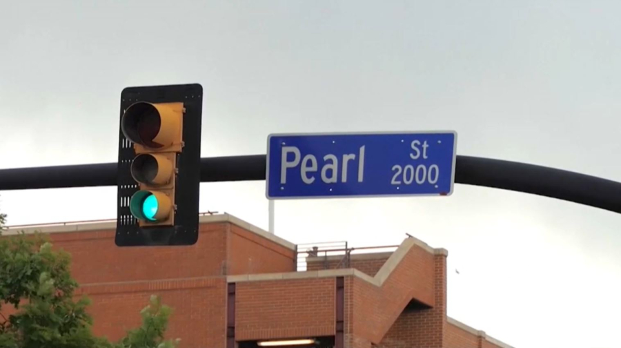 Колорадо штатында ер адам шеруге шыққандарға шабуыл жасады