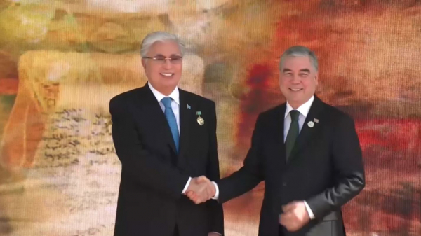 Тоқаев: Қазақ-түрікмен арақатынасын жаңа деңгейге шығаруға ниеттіміз