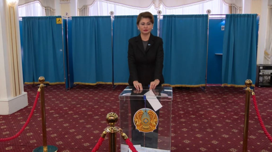 Аида Балаева проголосовала на референдуме