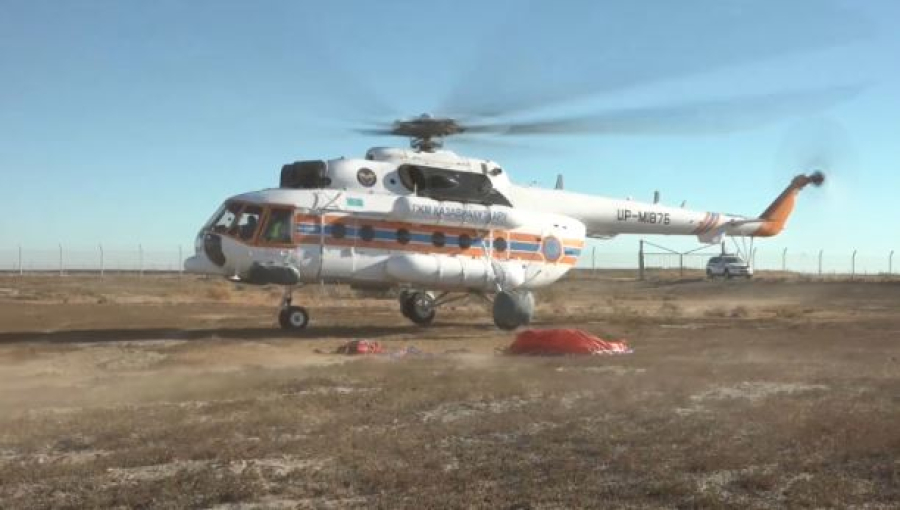 Атырауские спасатели получили современный вертолёт