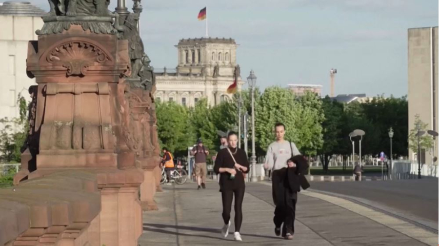 Германия жанармай салығын төмендетті