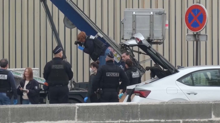 Сапфир стоимостью €150 тысяч украли в Париже