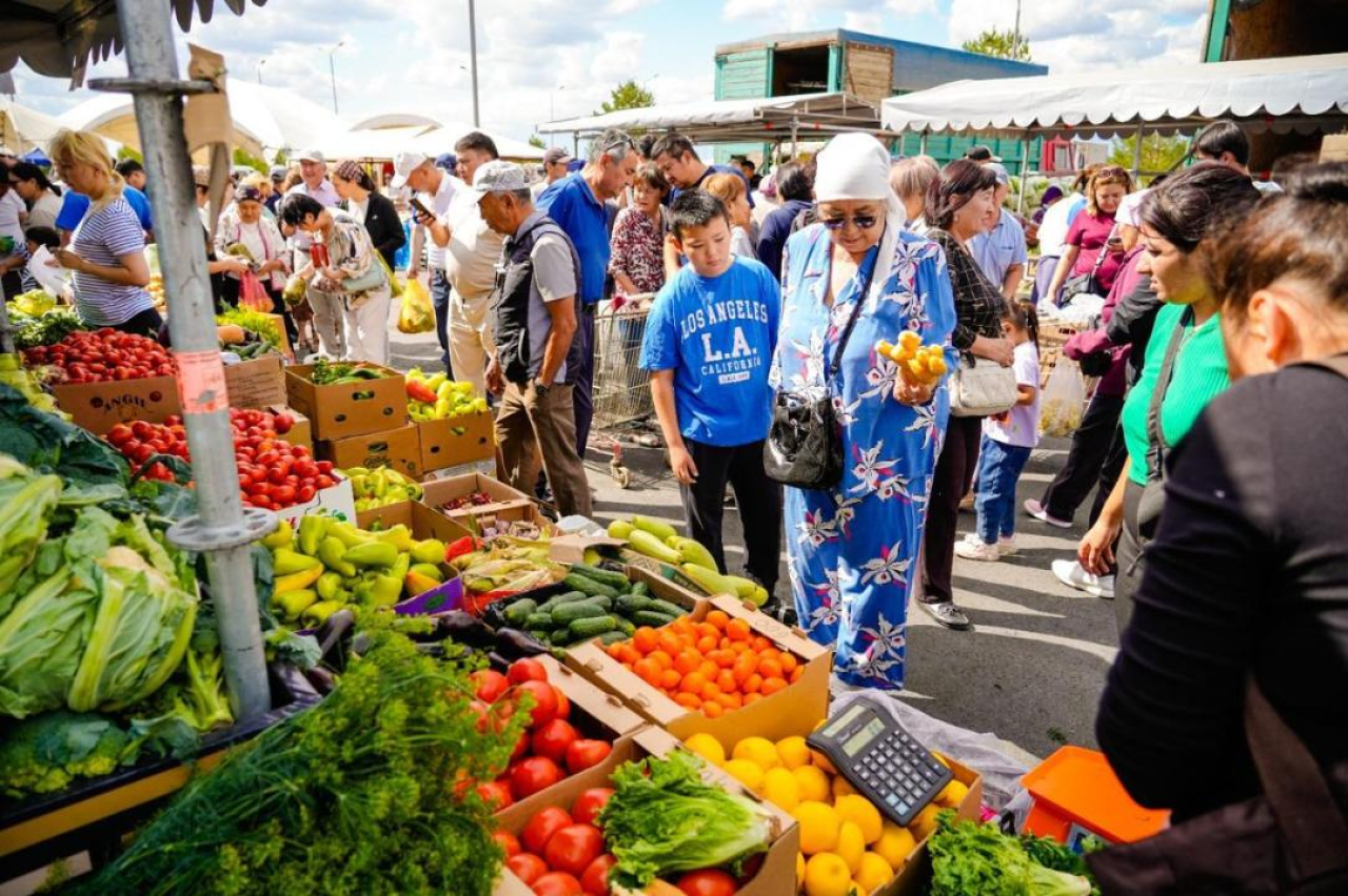 Более 600 тонн продукции привезли аграрии Туркестана на столичную ярмарку