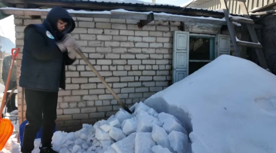 Волонтёры помогают пенсионерам Петропавловска
