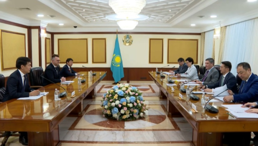 Премьер встретился с руководителями «Яндекс Global» и Yandex Qazaqstan