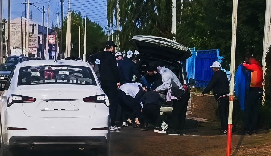 Дорожный конфликт закончился похищением человека в Казахстане