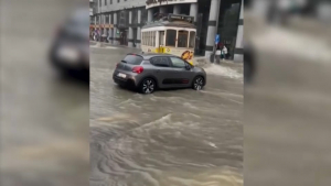 Проливные дожди парализовали движение транспорта в Лиссабоне
