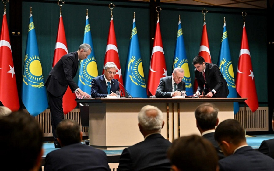 Токаев и Эрдоган подписали Совместную декларацию