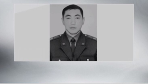 Президент посмертно наградил погибшего на службе пожарного из Алматы
