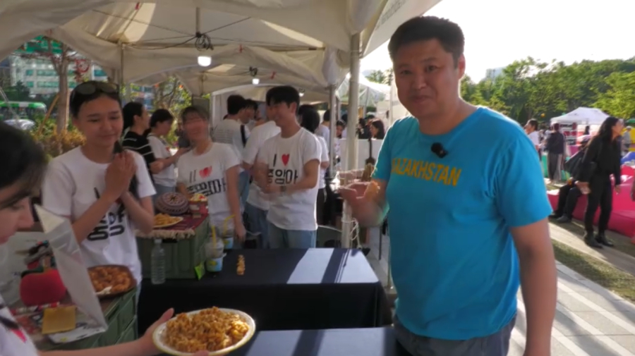 Сеульцев познакомили с культурой Казахстана