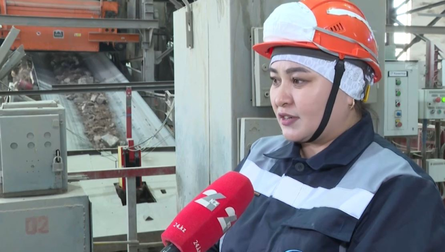 Жезқазғанда шахта мен зауыттарда еңбек ететін қыз-келіншектер көп