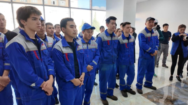 Кандидаты партий встретились с избирателями и трудовыми коллективами