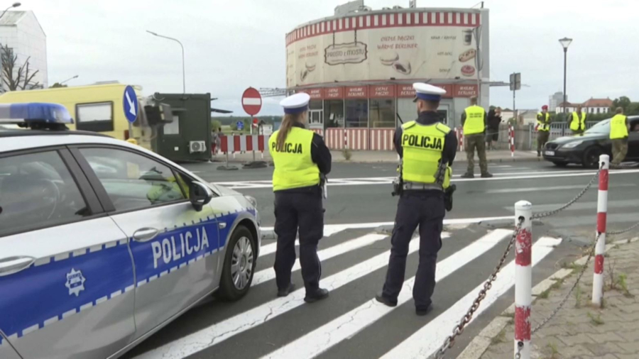 Польша шекаралық бақылауды қайта күшейтті