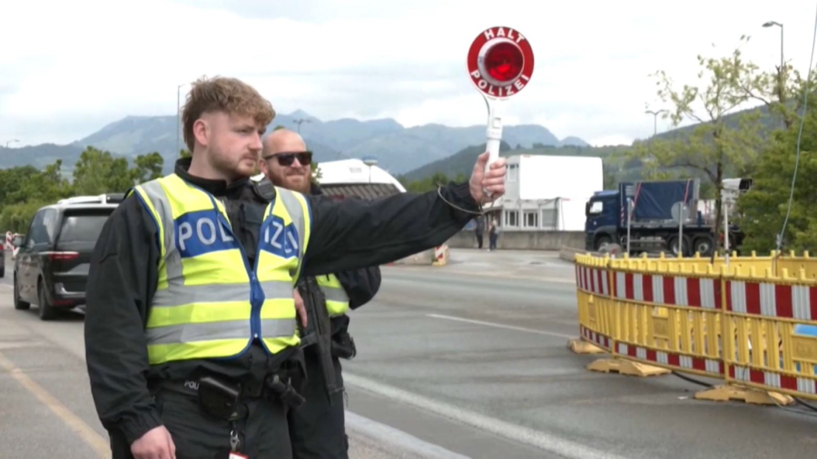 Германияда заңсыз мигранттармен күрес күшейді