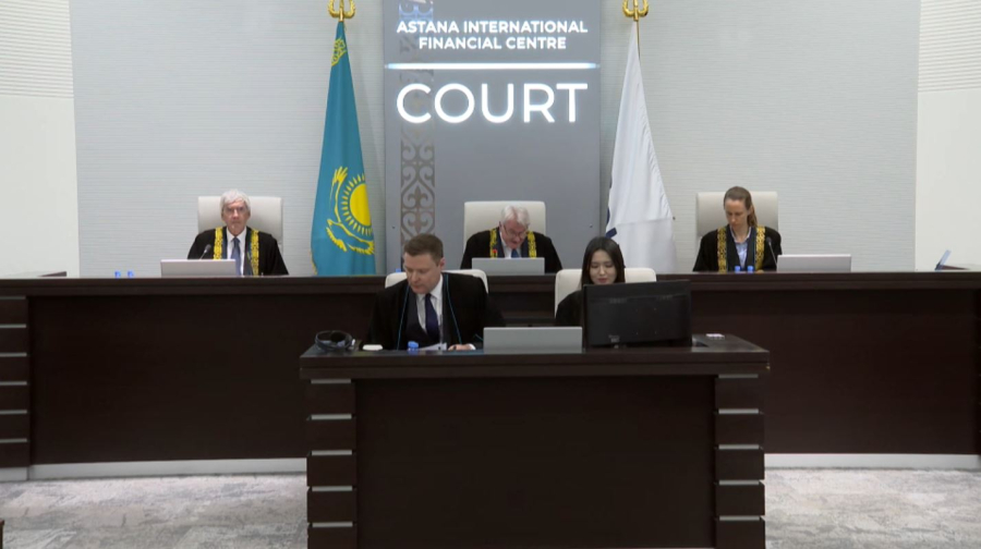 Сот саласының жас мамандары бақ сынасты