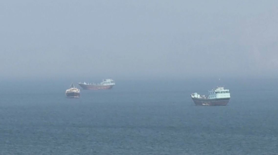 Военная операция ограничила движение судов в ключевом нефтяном маршруте