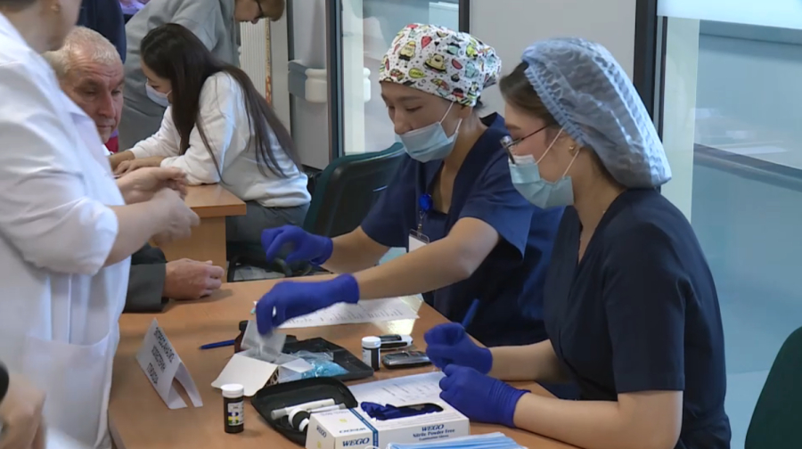 Борьба с инсультом: День открытых дверей прошел в Астане